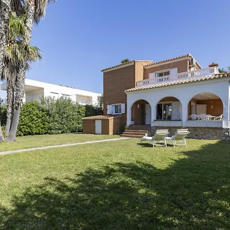 Dom wakacyjny House *